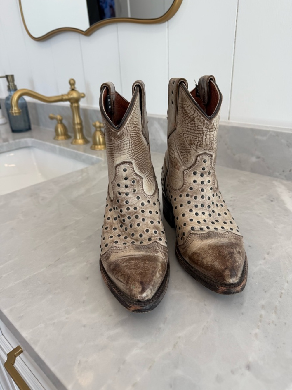 Harley-Davidson Violet Distressed Leather Studded Western Boots 5.5M